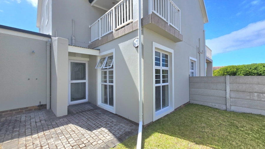 3 Bedroom Property for Sale in Franskraal Western Cape